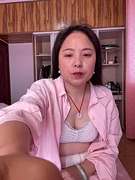 tianwei2567 online show from April 19, 2026, 12:22 am