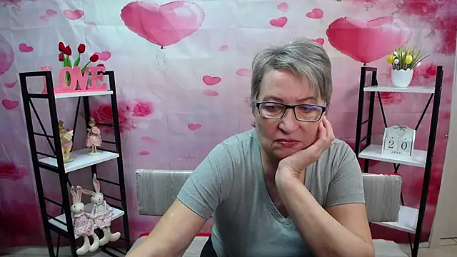 OlgaLuck online show from April 20, 2026, 5:21 am