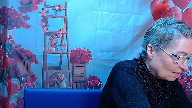 OlgaLuck online show from February 9, 2026, 7:28 am