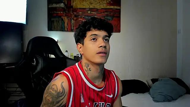 Snapshot of aress_damon chatting on December 22, 2025, 10:21 pm aress damon online show from December 22, 2025, 10:21 pm