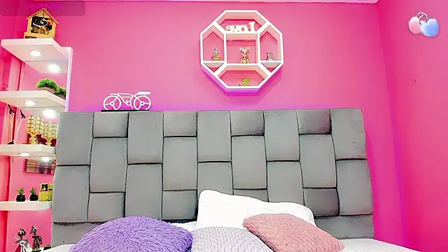 DaleskaSanchez online show from January 11, 2026, 8:16 pm