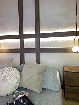 SarhaVega online show from March 18, 2026, 12:41 pm