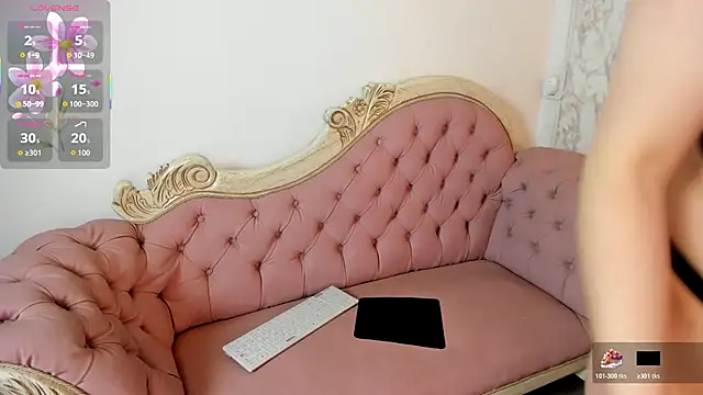 Snapshot of Mysterius_Woman chatting on December 3, 2025, 1:21 pm Mysterius Woman online show from December 3, 2025, 1:21 pm