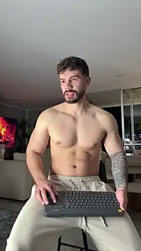 Valenthino Salvatore online show from March 12, 2026, 3:12 am