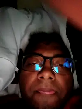 Snapshot of lovedbo chatting on December 22, 2025, 8:53 pm lovedbo online show from December 22, 2025, 8:53 pm