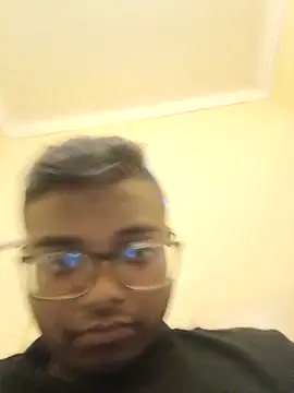 Snapshot of lovedbo chatting on December 17, 2025, 4:23 pm lovedbo online show from December 17, 2025, 4:23 pm