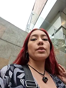 Eveeelyn25 online show from November 23, 2025, 9:47 pm