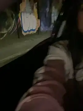 Snapshot of emiirosse chatting on February 6, 2026, 6:53 am emiirosse online show from February 6, 2026, 6:53 am