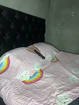 GiiaaFox online show from January 17, 2026, 2:04 am