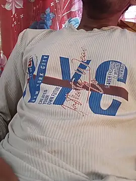 Snapshot of luckyutube chatting on January 13, 2026, 7:34 am luckyutube online show from January 13, 2026, 7:34 am