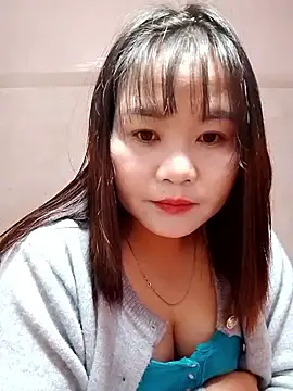 Snapshot of One-two22 chatting on December 21, 2025, 12:51 pm One-two22 online show from December 21, 2025, 12:51 pm