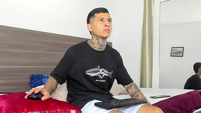 Andrew sanders68 online show from November 28, 2025, 3:39 am