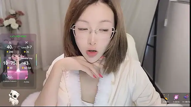 Snapshot of cat_cat- chatting on January 14, 2026, 4:38 am cat cat- online show from January 14, 2026, 4:38 am