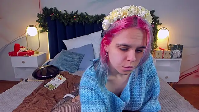 LiraBelle online show from January 13, 2026, 3:10 am