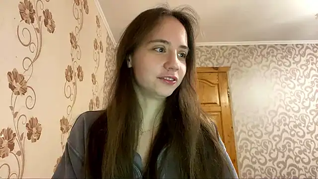 ChandaApplin online show from December 1, 2025, 5:14 pm