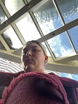 Snapshot of KateBurlesk chatting on February 7, 2026, 8:11 am KateBurlesk online show from February 7, 2026, 8:11 am