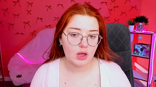 StaceyJensen online show from March 22, 2026, 10:17 am