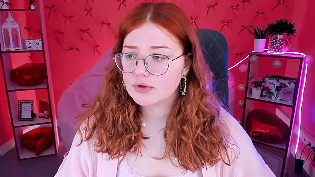 Snapshot of StaceyJensen chatting on February 24, 2026, 1:23 pm StaceyJensen online show from February 24, 2026, 1:23 pm