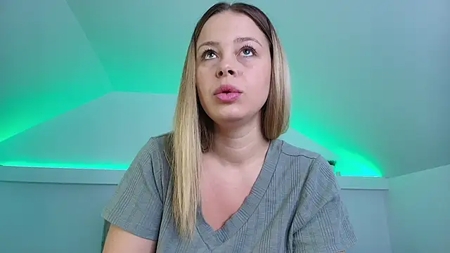 KateAllyaa online show from December 14, 2025, 2:51 am