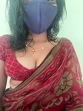 honeygirl6996 online show from June 3, 2026, 11:22 am