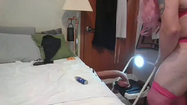 MasochSissy4U online show from December 1, 2025, 7:48 pm