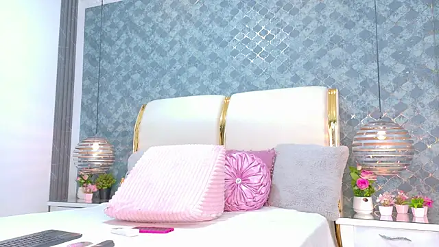 ThianaGarcia online show from January 8, 2026, 1:39 pm