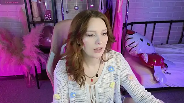 Ginger Kristin online show from December 14, 2025, 8:20 am