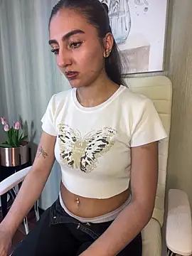 ZoeJohnson Pink online show from February 12, 2026, 9:25 pm