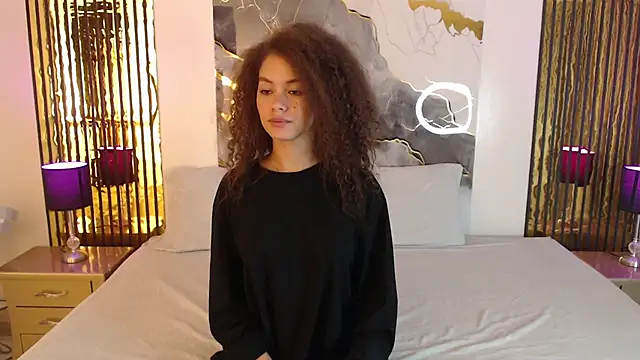 Snapshot of MiticaBrennet_ chatting on December 17, 2025, 5:23 am MiticaBrennet online show from December 17, 2025, 5:23 am