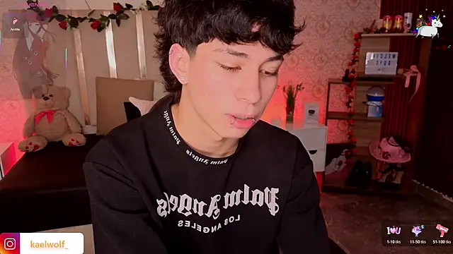 kaelwolf tay online show from February 25, 2026, 7:25 pm