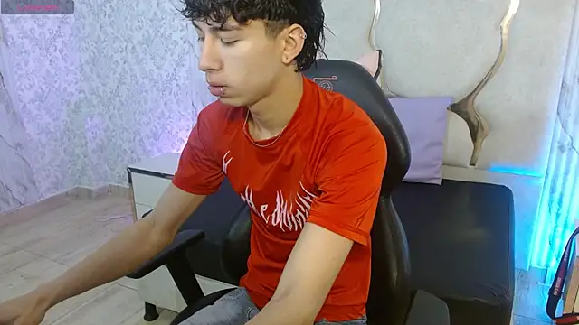 kaelwolf tay online show from November 23, 2025, 12:37 pm