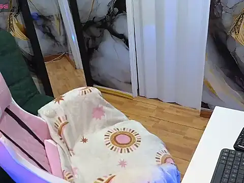 SHIZUKA WET online show from December 5, 2025, 3:16 am