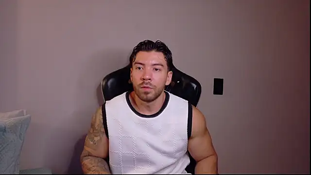 owen seth1 online show from June 3, 2026, 11:09 pm