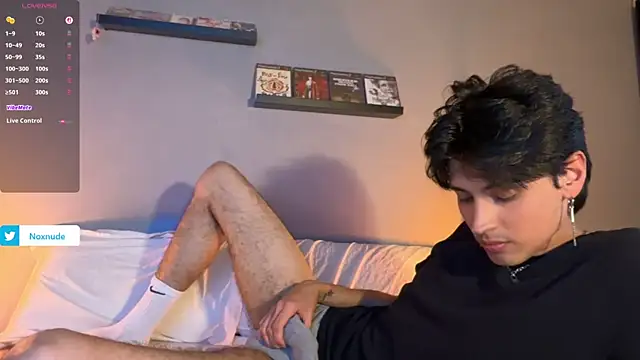 noxnude online show from May 19, 2026, 10:17 pm