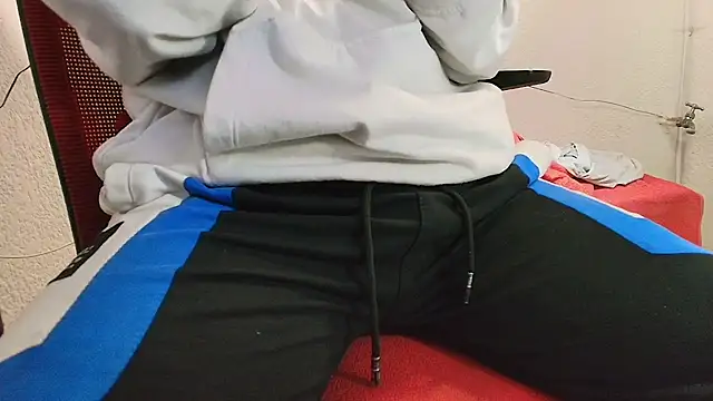 Daisuke 01 online show from November 28, 2025, 9:37 pm