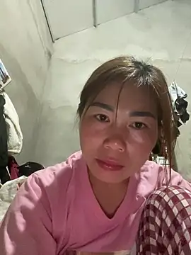 meganmeo online show from March 8, 2026, 2:09 pm