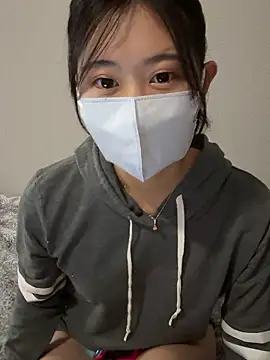 Minagi Shizuku online show from December 22, 2025, 4:07 pm