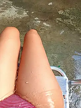 Snapshot of EweXZZ chatting on January 15, 2026, 6:22 pm EweXZZ online show from January 15, 2026, 6:22 pm