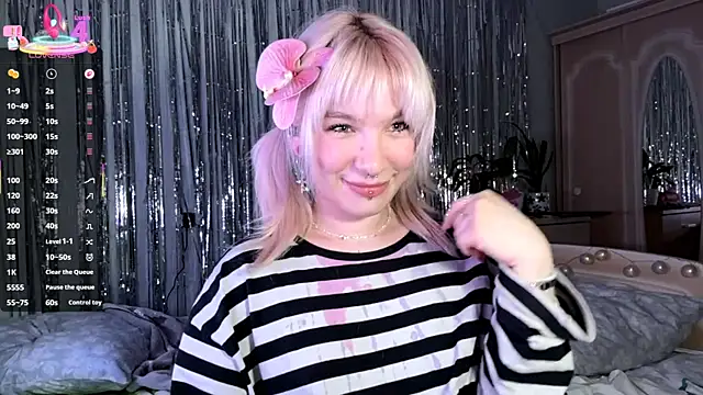 Snapshot of LolaDollyMur chatting on January 6, 2026, 7:07 pm LolaDollyMur online show from January 6, 2026, 7:07 pm