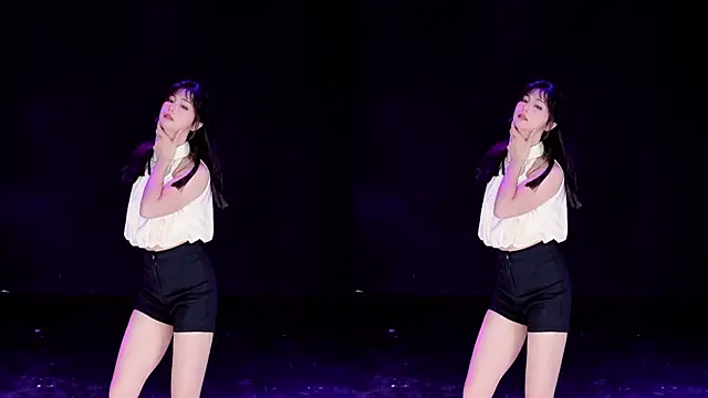 Snapshot of XKCH-001 chatting on December 14, 2025, 1:39 pm XKCH-001 online show from December 14, 2025, 1:39 pm