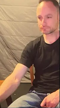 famous1tad online show from April 7, 2026, 11:01 am