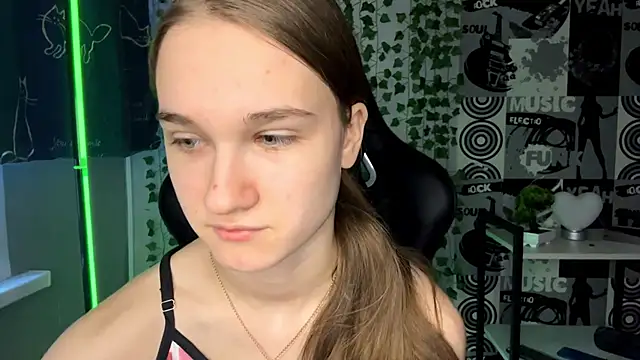 helgicuteness online show from February 14, 2026, 11:32 am