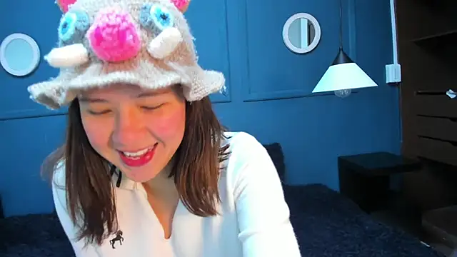 Snapshot of Skyy_bloom chatting on February 19, 2026, 11:40 am Skyy bloom online show from February 19, 2026, 11:40 am