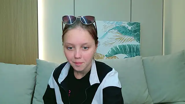 Snapshot of Samantha_Martines chatting on February 14, 2026, 3:34 pm Samantha Martines online show from February 14, 2026, 3:34 pm