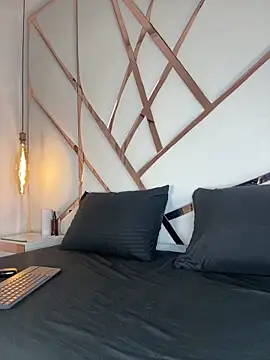 Celeste Valencia  online show from February 7, 2026, 4:20 am