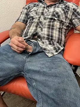 Snapshot of 2addictivelyhorny chatting on February 16, 2026, 8:46 am 2addictivelyhorny online show from February 16, 2026, 8:46 am