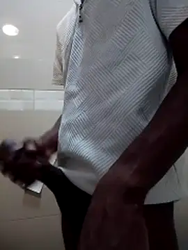 Snapshot of punanibully16 chatting on February 6, 2026, 7:32 pm punanibully16 online show from February 6, 2026, 7:32 pm