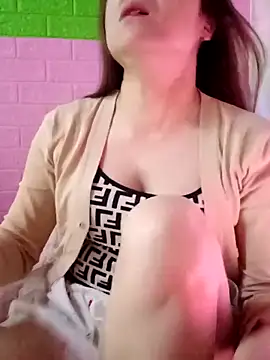 Lily-ross22 online show from February 5, 2026, 3:24 am