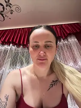 TomilaSi online show from December 1, 2025, 1:50 am