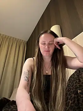 TomilaSi online show from April 15, 2026, 7:58 pm